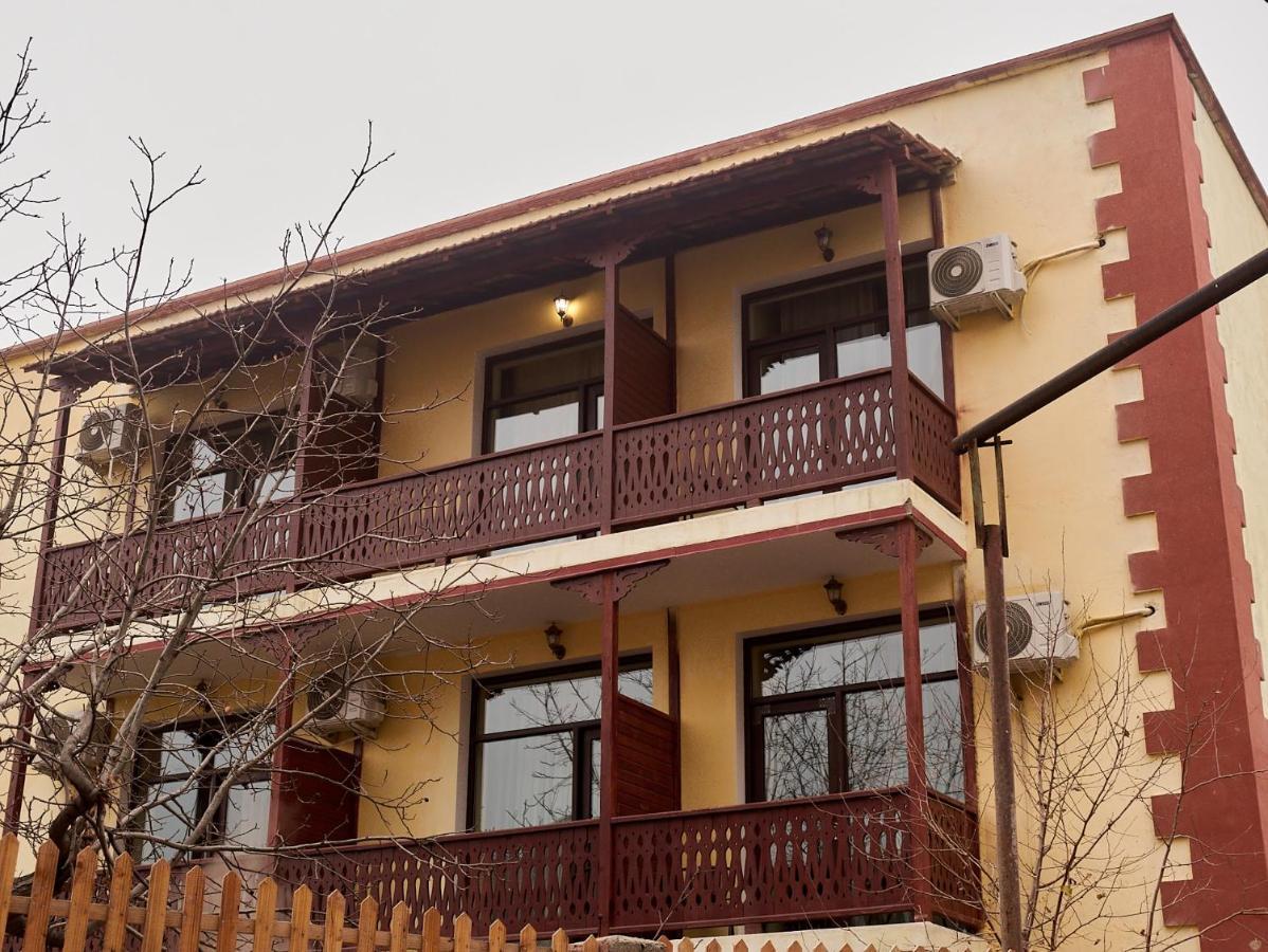 Old Armenia Hotel Γιερεβάν Εξωτερικό φωτογραφία